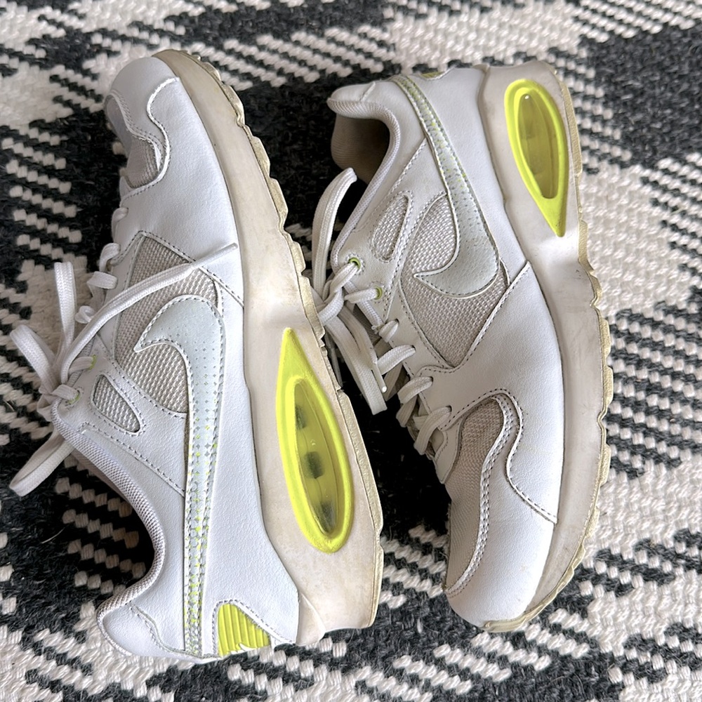 Nike Air Max Coliseum RCR Vintage Tennis Shoe - Picture 9 of 12